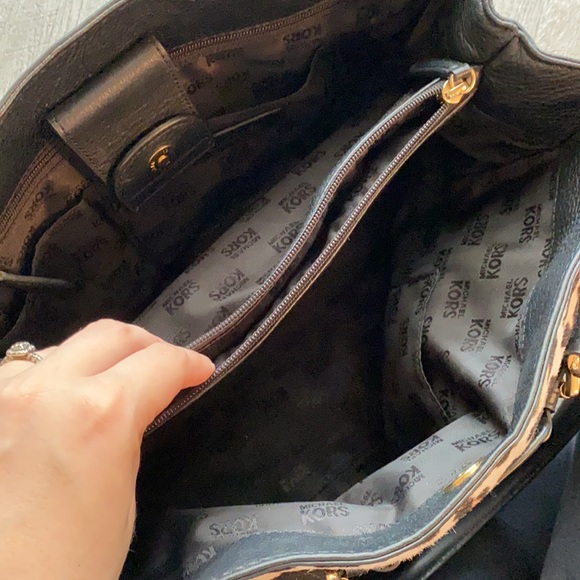 Michael Kors Bag - Picture 4 of 9